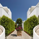 Voyage Hotel 5*