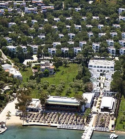 Voyage Hotel 5*