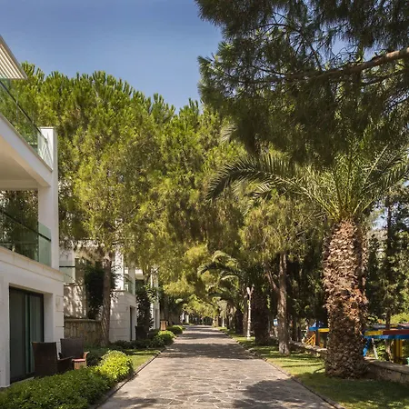 Voyage Hotel