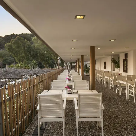 Voyage Hotel Golturkbuku