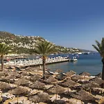 Voyage Hotel 5*